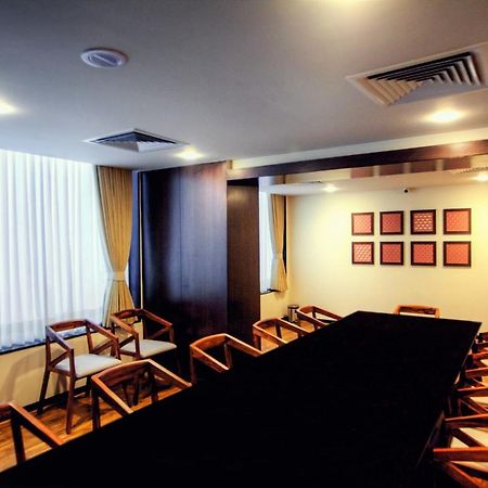Minla Hotel Bangalore Dış mekan fotoğraf