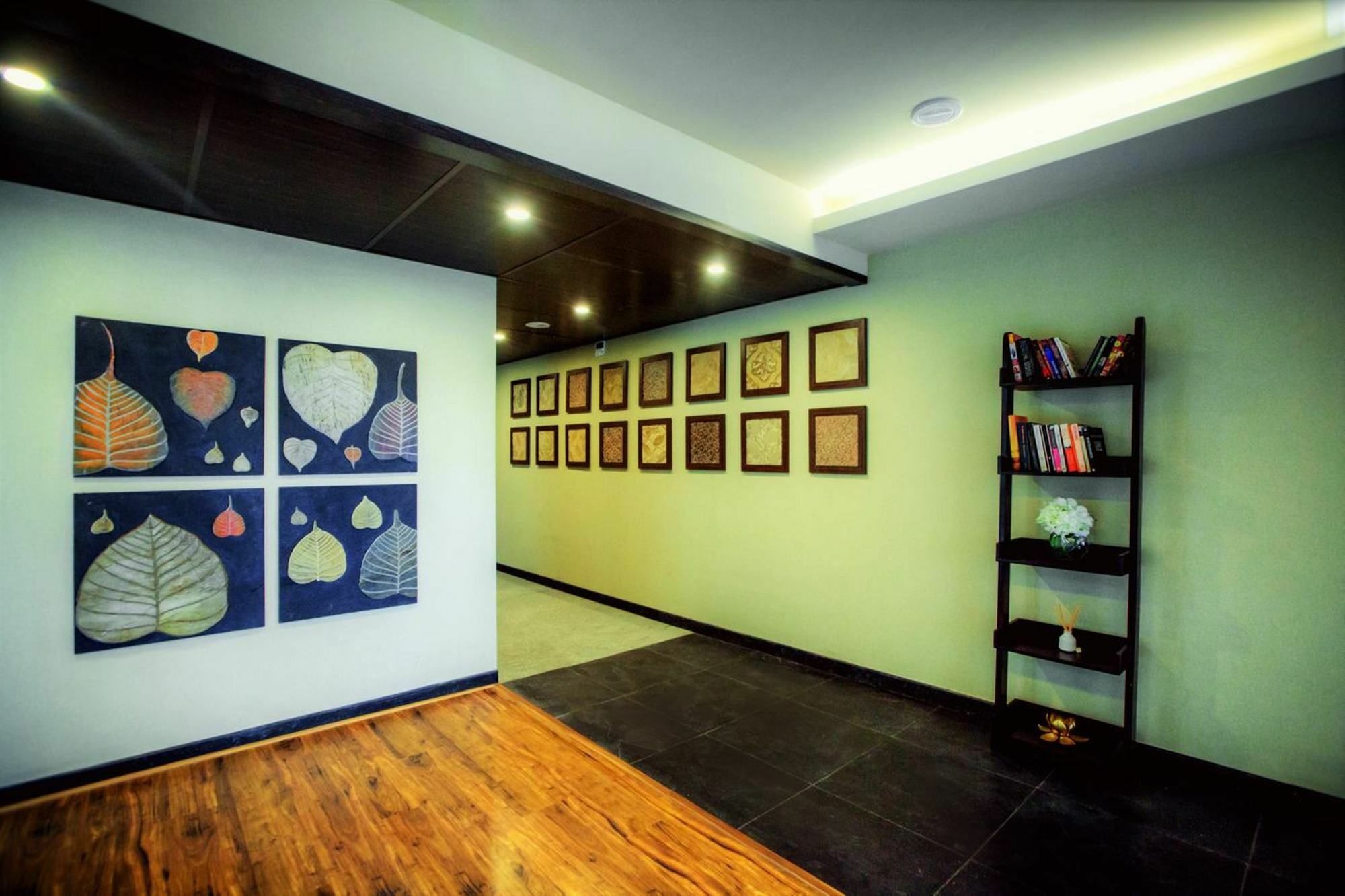 Minla Hotel Bangalore Dış mekan fotoğraf