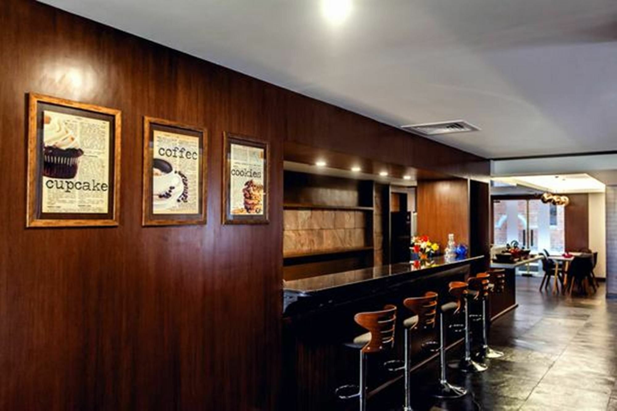 Minla Hotel Bangalore Dış mekan fotoğraf